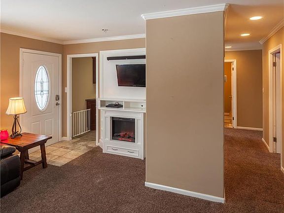 3rd image of 5024 Crisp Ave