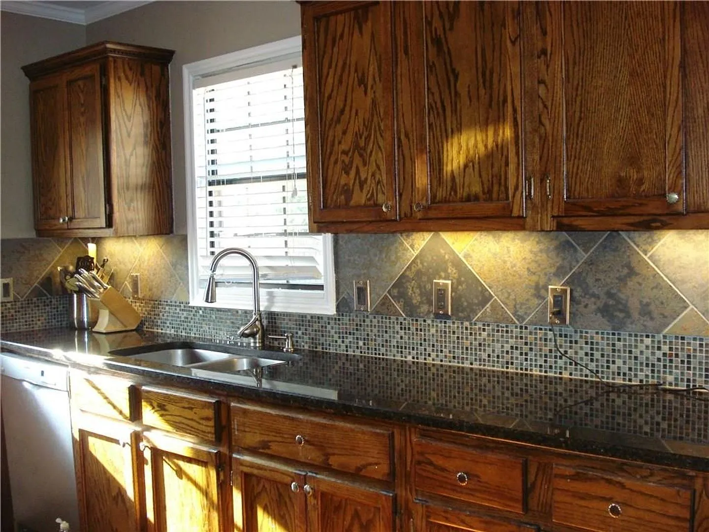 Charming 3-Bedroom Home in Midtown Oklahoma City!! — Photo 4