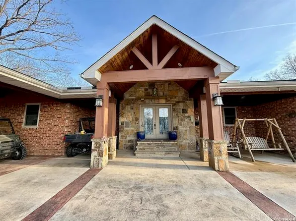 (undisclosed Address), Royal, AR 71968