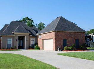 10193 Garden Oaks Ave, Denham Springs, LA 70706
