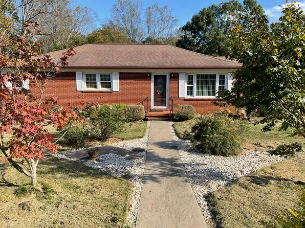 1440 Rose St, Newton, NC 28658