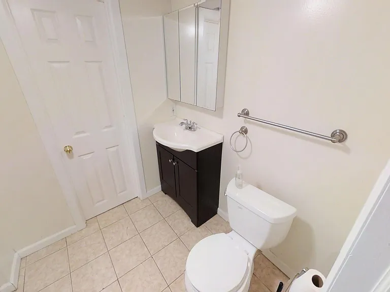 1005 E Colvin St #2 — Photo 10