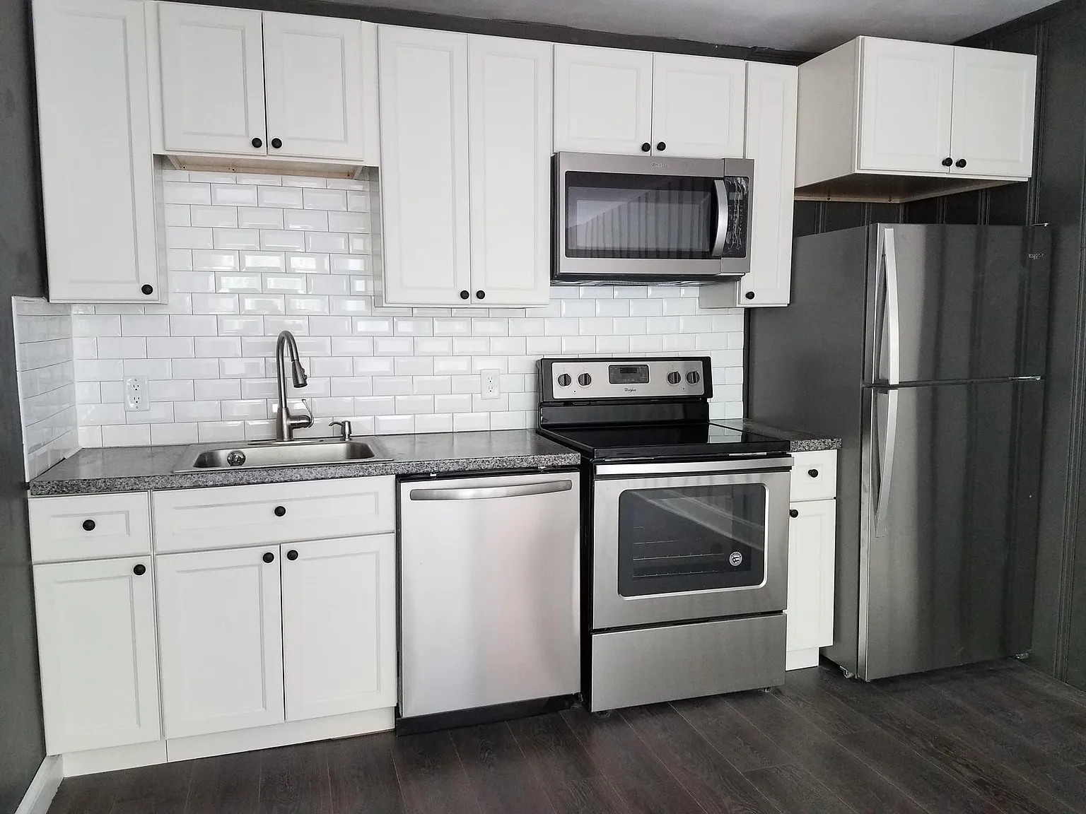1 bed, 500 sqft, $795 — Photo 1
