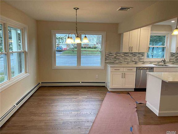 3rd image of 43 Lagoon Pl
