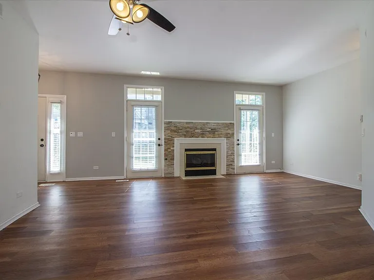 1216 Tennyson Ln #1216 — Photo 4