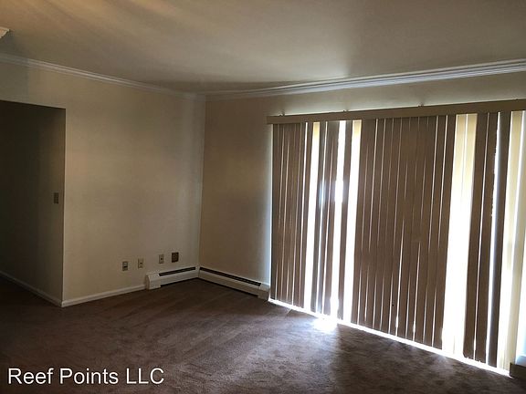 2nd image of 2998 Wardall Ave APT 9