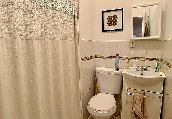 5th image of 199 Johnson Ave #3L
