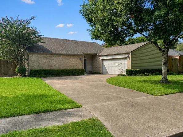 9103 Chesney Downs Dr, Houston, TX 77083