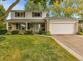 30880 Avondale Dr, Madison Heights, MI