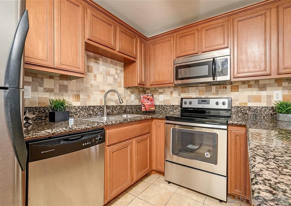 1st image of 800 N Mollison Ave Unit 41
