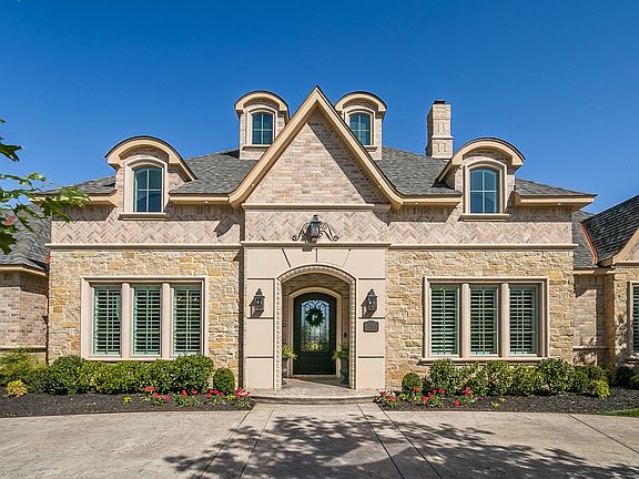 2nd image of 7908 Valcour Dr