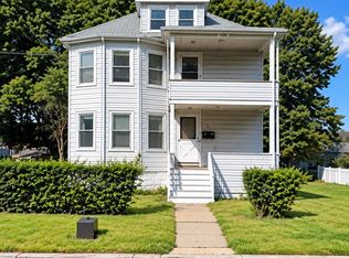 32 Hillside Ave, Norwood, MA 02062