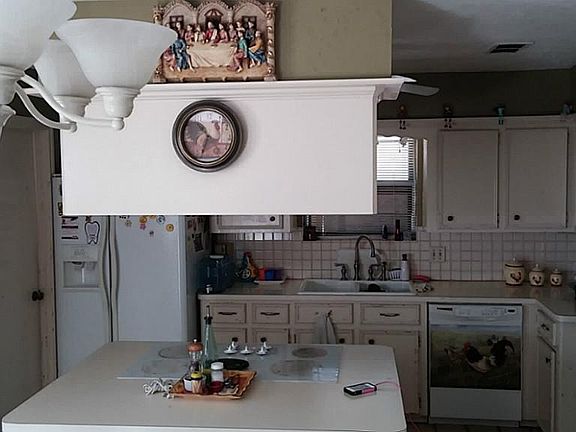 5th image of 4619 San Bernadino St