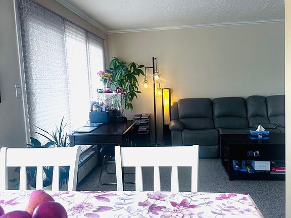 4th image of 11420 40th Ave NW #306