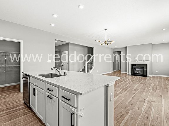 4th image of 15648 W Rail Dr
