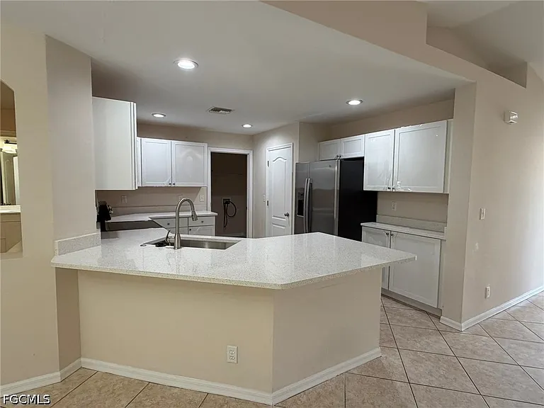 3527 NE 19th Pl — Photo 13