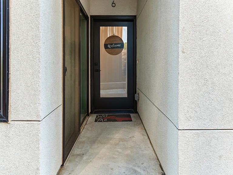 3830 N Jason St #6 — Photo 4