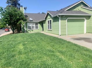 298 W Woodland Ave, Woodland, CA 95695