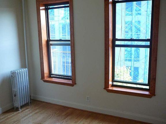 2nd image of 316 E 11th St APT 4A