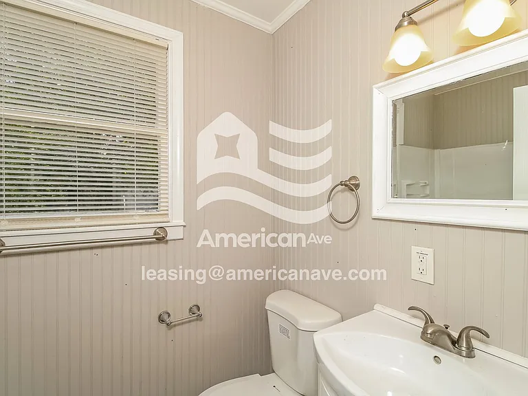 14995_013_wm_-_bathroom_12876759.jpg