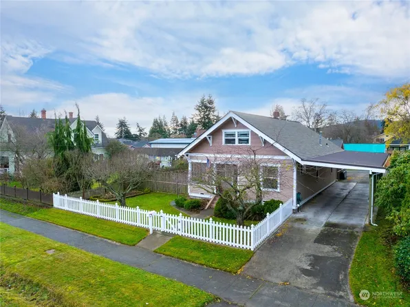 1515 12th Street, Anacortes, WA 98221