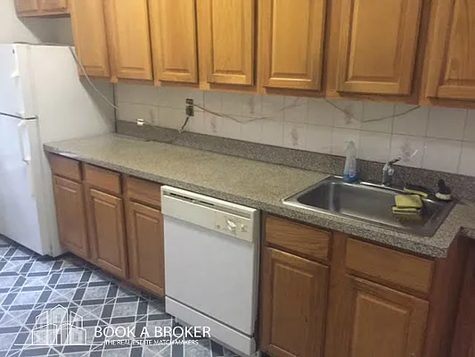 Rented by Book A Broker | media 12