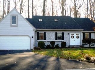 8 Victoria Ct, Hockessin, DE 19707