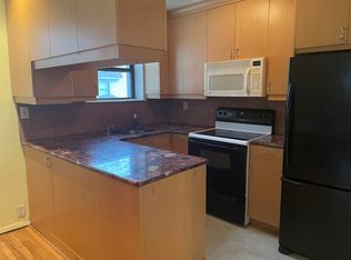 1347 Broadway APT F10, Hewlett, NY 11557