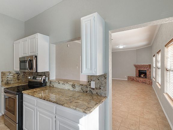 5th image of 6561 Calmont Ave