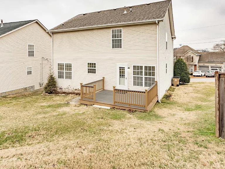 4716 Chepstow Dr — Photo 2