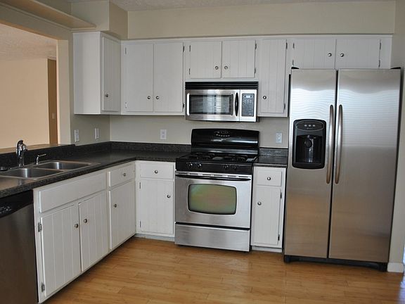 5th image of 3405 Monterey Cir