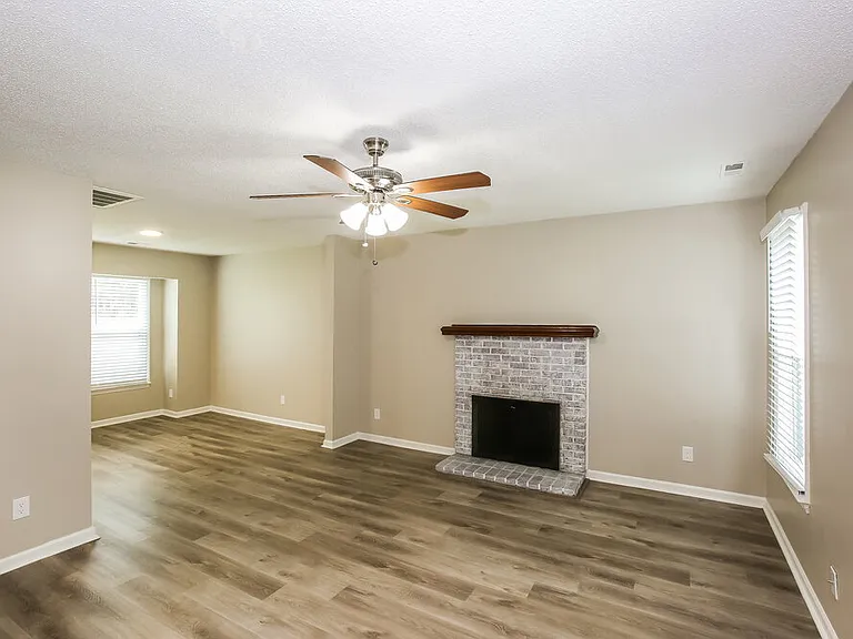 3416 Fortis Ln — Photo 7