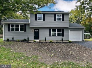 3079 Diamond Dr, Vineland, NJ 08361