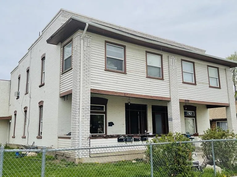 2102 Jefferson Ave — Photo 1