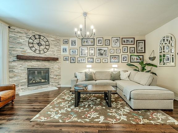 4th image of 10036 Long Branch Dr