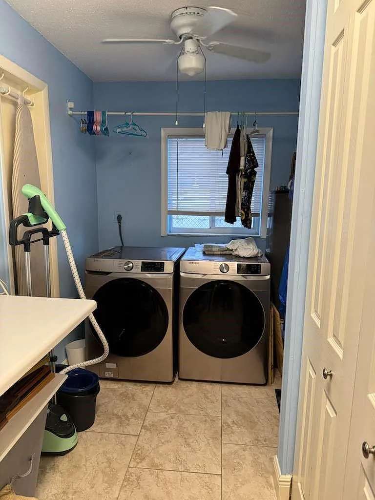 1 bed, 1.0 bath, 2767 sqft, $1,100 — Photo 4