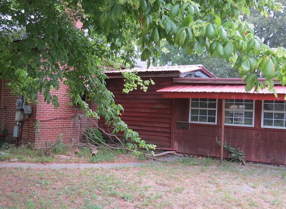 1st image of 307 Lee Ave