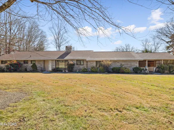 1317 Millwood Dr, Sevierville, TN 37862