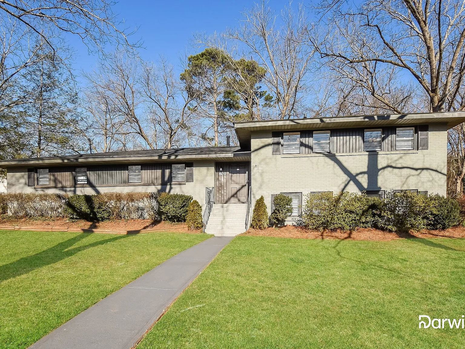 4 bed, 3.0 bath, 2456 sqft, $2,325 — Photo 1