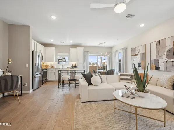 2824 W White Feather Lane, Phoenix, AZ 85085