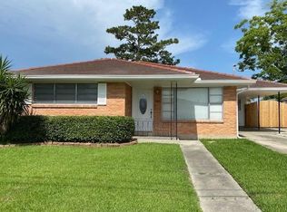 4827 Schindler Dr, New Orleans, LA 70127