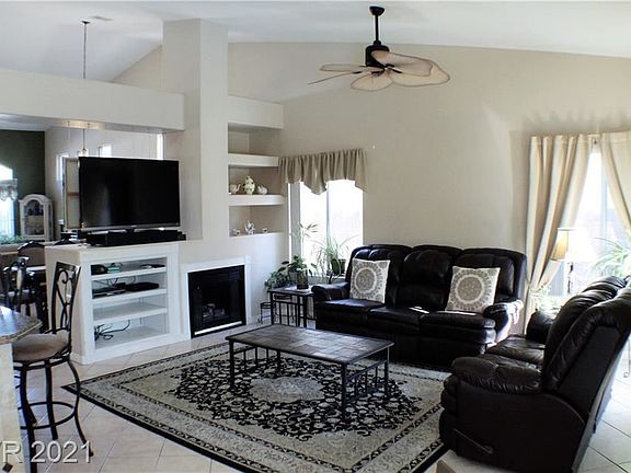 5th image of 1747 Crystal Downs Ave