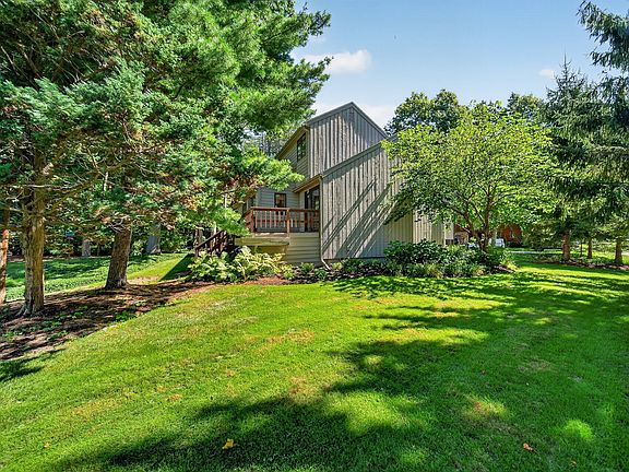 3rd image of 6550 Pheasant Run Blvd