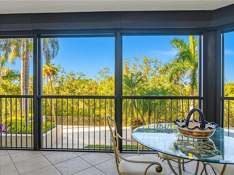 7225 Pelican Bay Blvd #204 — Photo 23