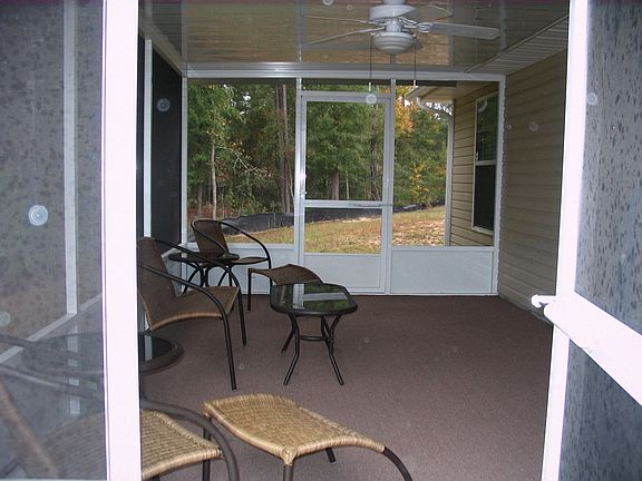 Screened in porch