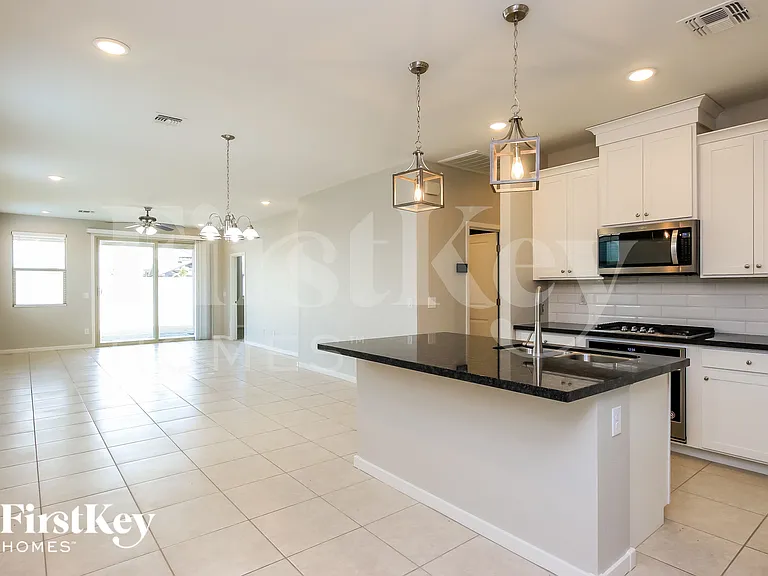3788 E Henson St — Photo 5