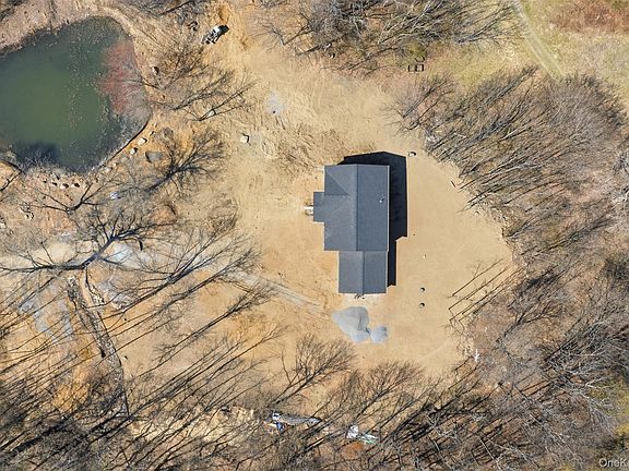3rd image of 73 Anderson Road