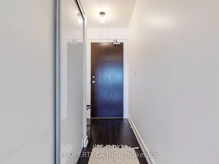 205 Manning Ave #403 — Photo 32