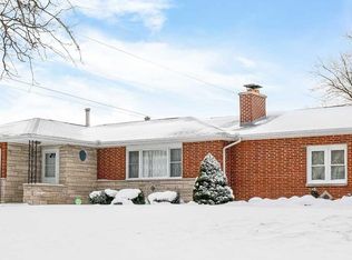 16724 Ireland Rd, Mishawaka, IN 46544