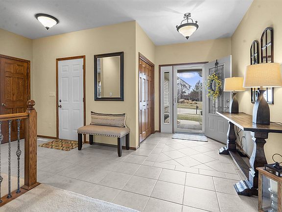 2nd image of 2716 Country Meadow Ln